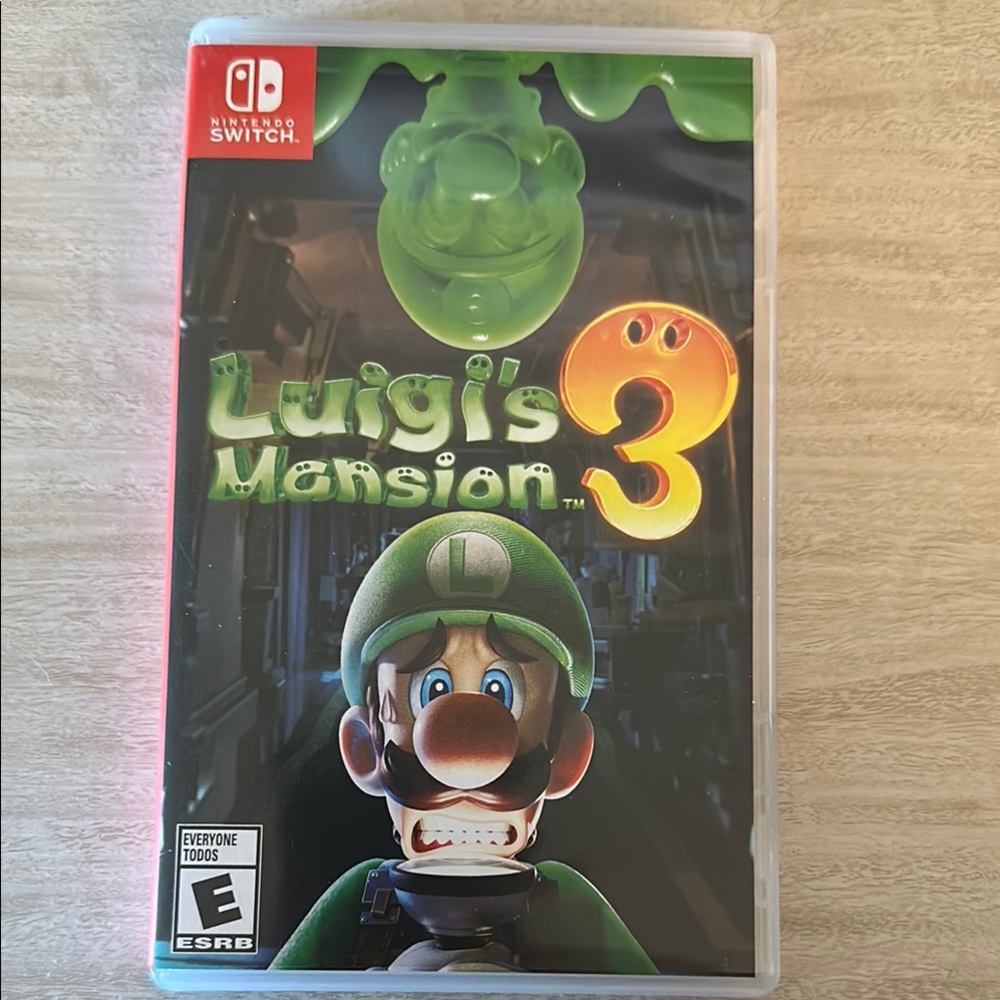 Nintendo Luigi's Mansion 3 Green Video Game